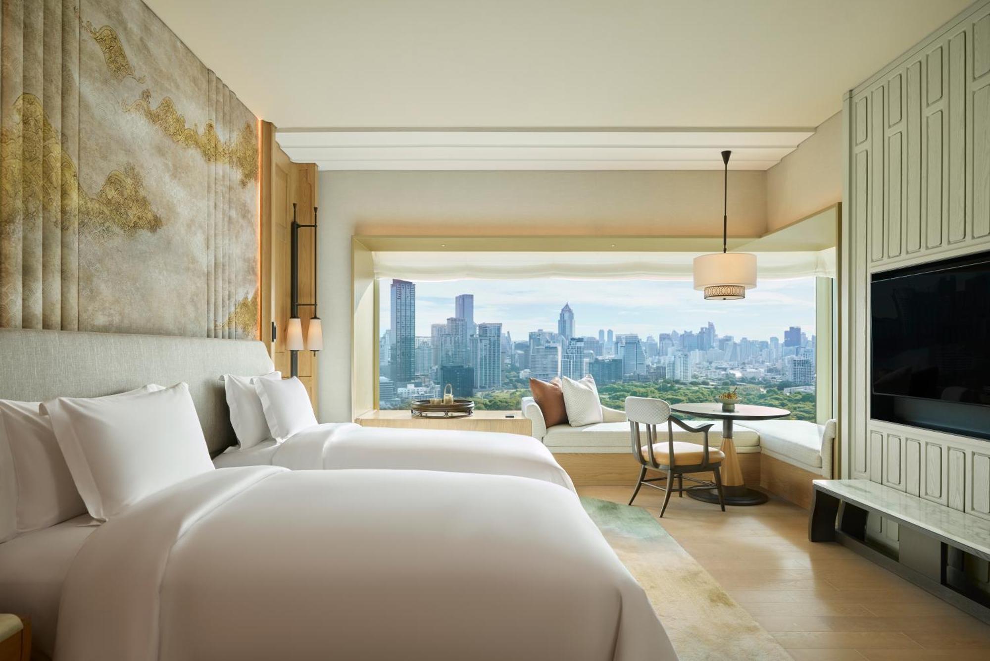Dusit Thani Hotel