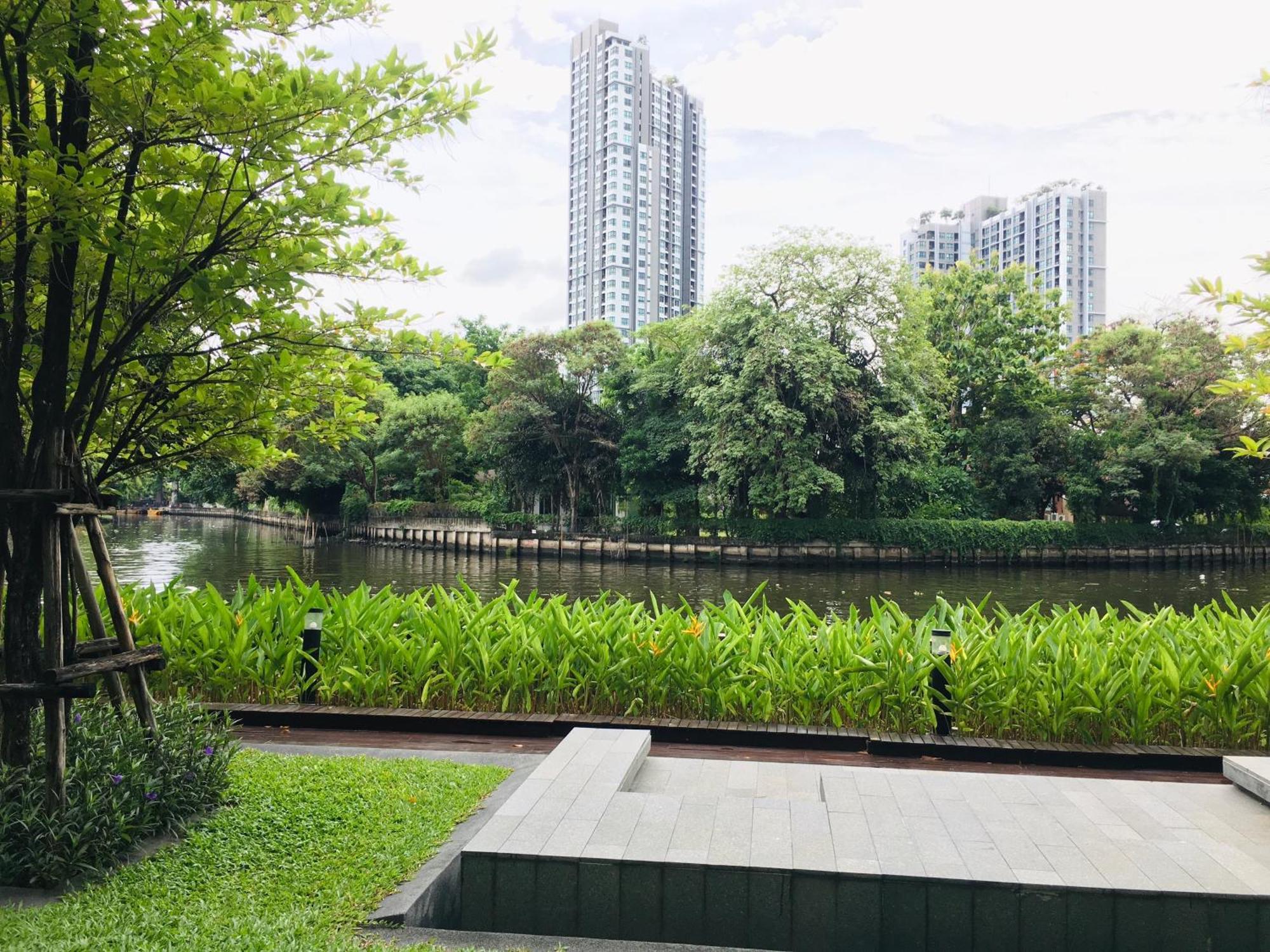 Apartment Cozy Poolside In Prime Location In On Nut Area Bangkok
