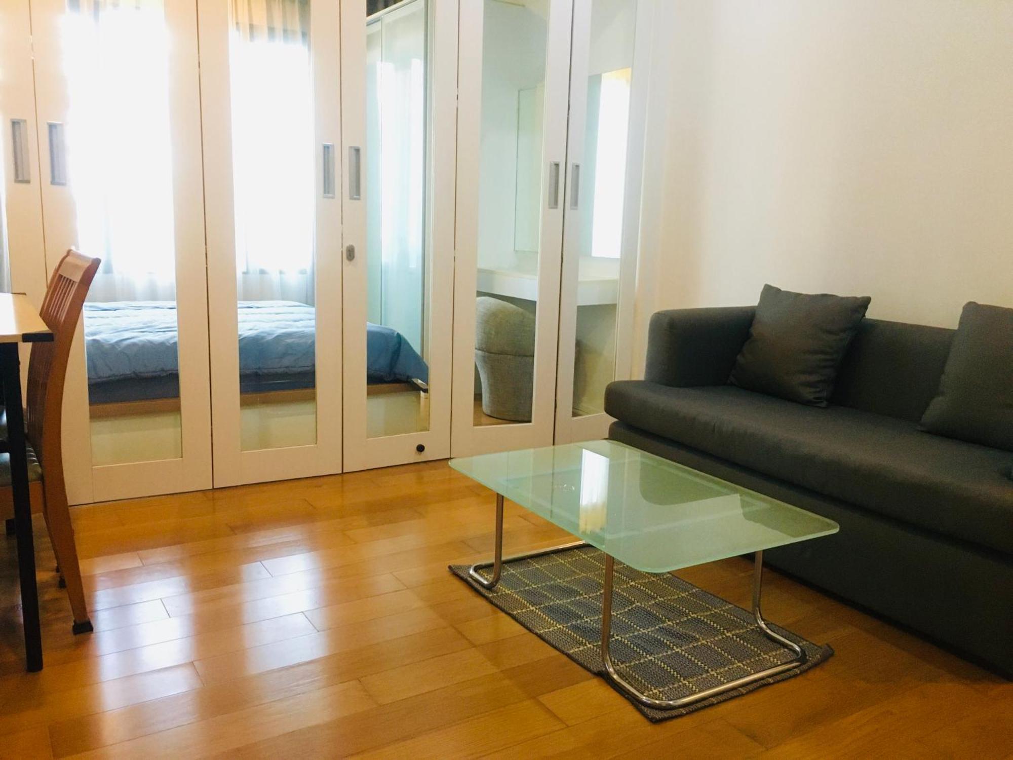 Apartment Cozy Poolside In Prime Location In On Nut Area