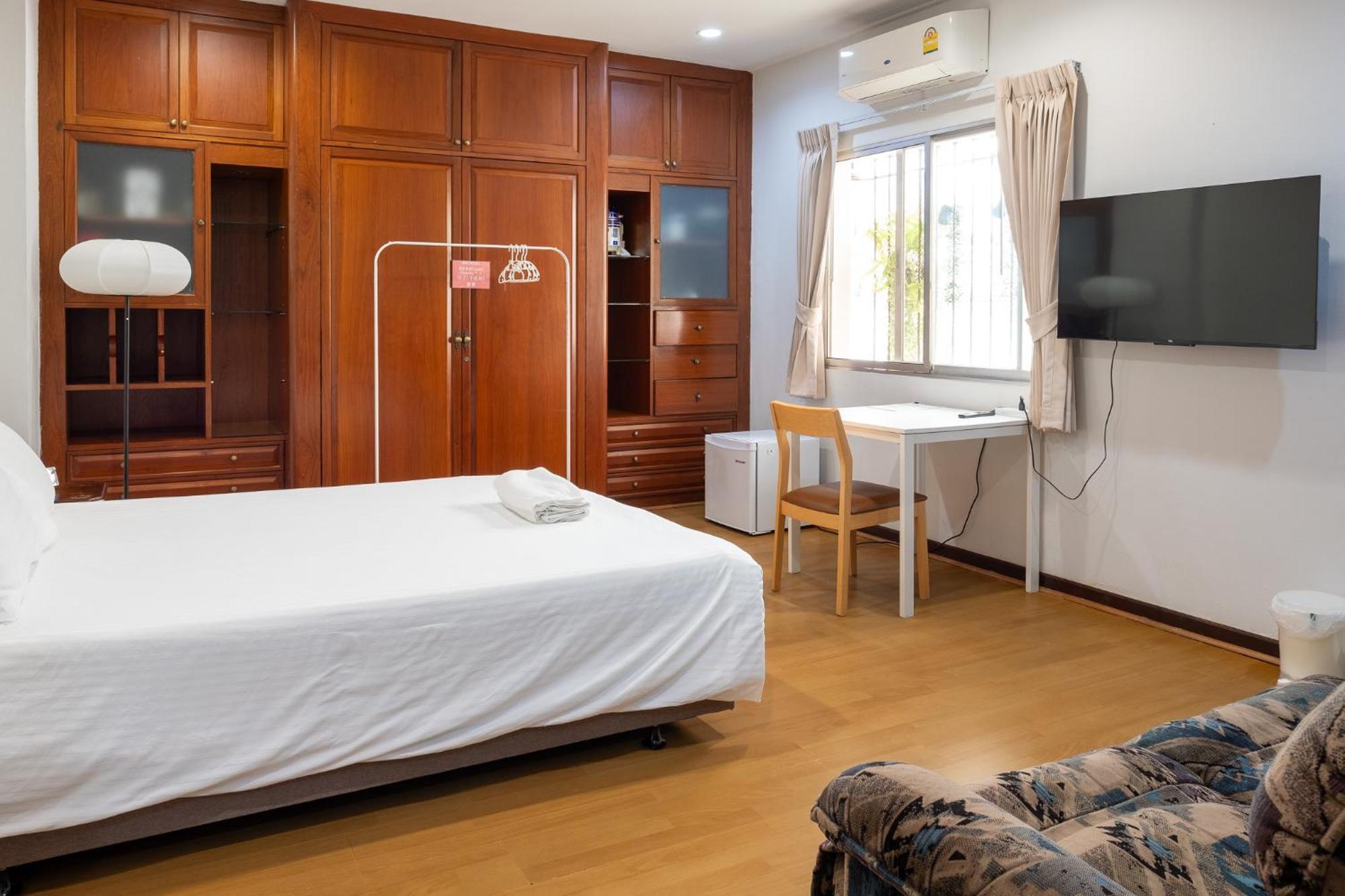 Homestay Seven Rabbit House Bangkok