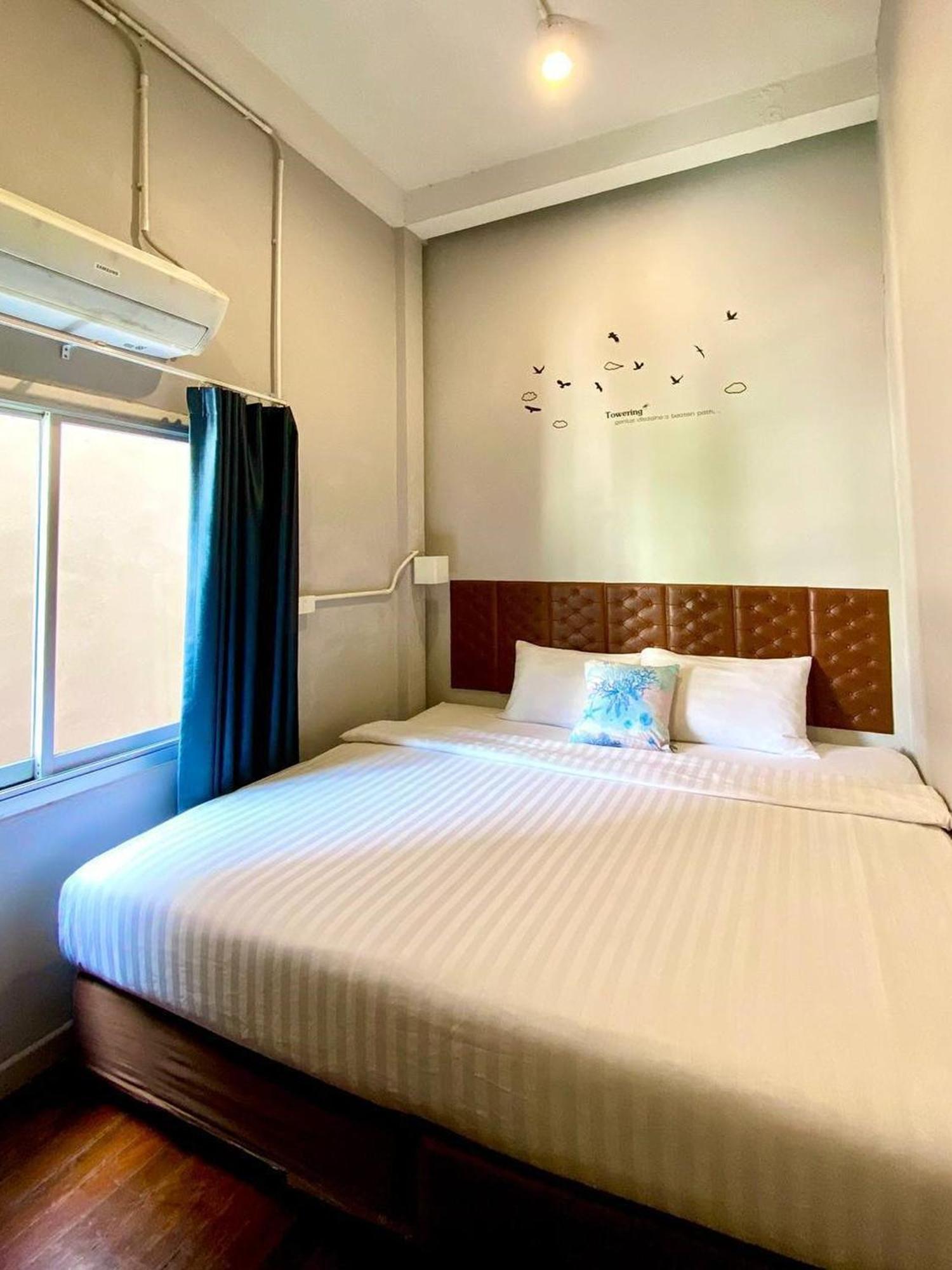 Lemon Siam Petchaburi Road Hostel Bangkok