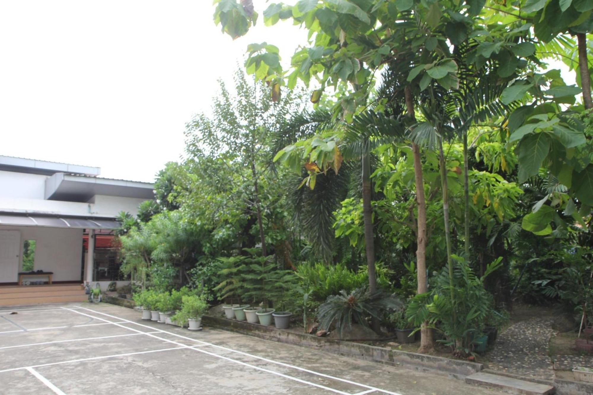 Guest house ลาดกระบัง ใกล้สนามบิน แบบอบอุ่นส่วนตัว Bangkok