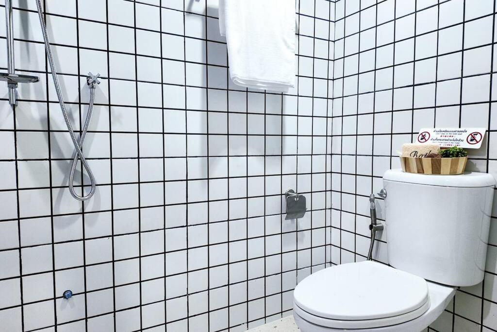 Cozy House Sathorn 11 12 Pax Free Pick Up Airport Holiday home