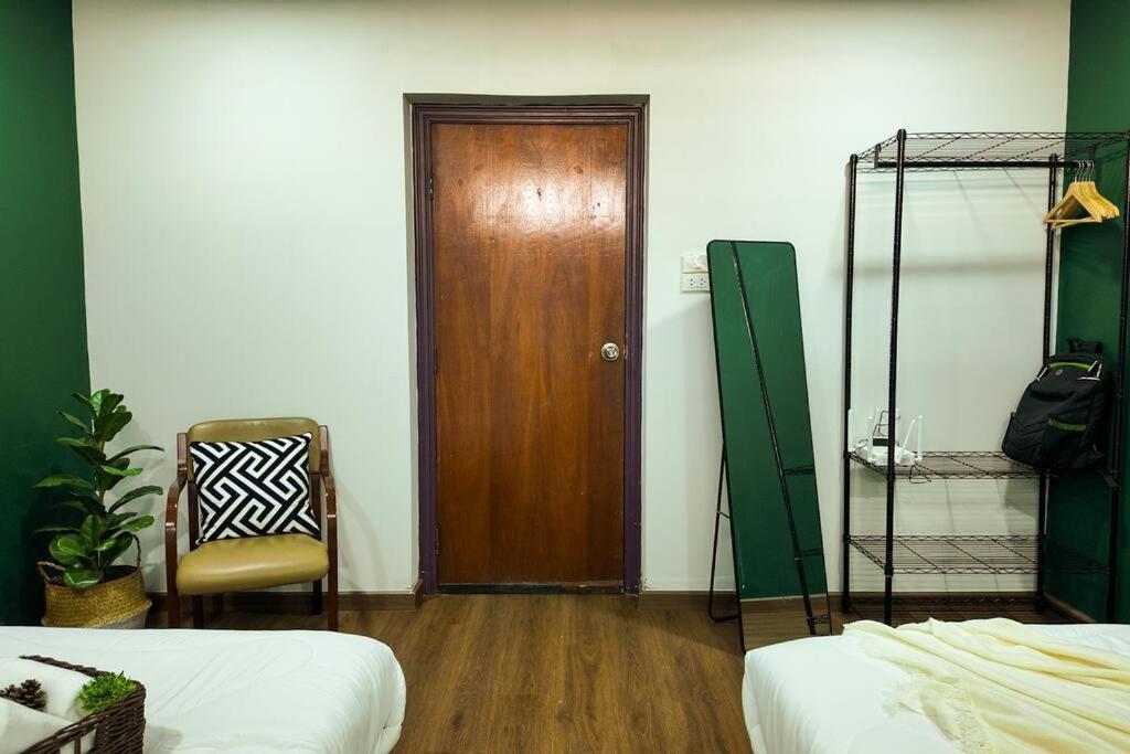 Cozy House Sathorn 11 12 Pax Free Pick Up Airport Bangkok