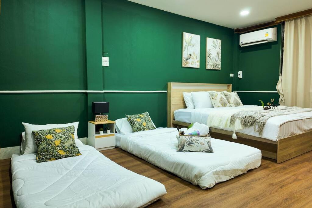 Cozy House Sathorn 11 12 Pax Free Pick Up Airport Bangkok
