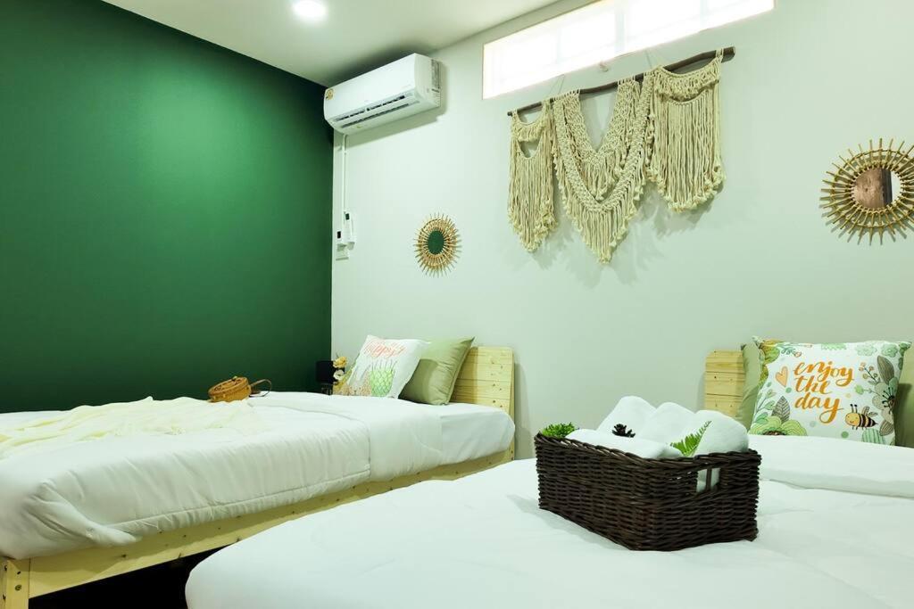 Cozy House Sathorn 11 12 Pax Free Pick Up Airport Holiday home Bangkok