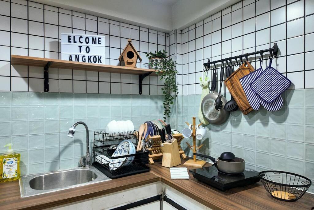 Cozy House Sathorn 11 12 Pax Free Pick Up Airport Holiday home *