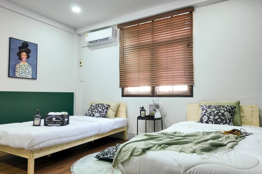 Cozy House Sathorn 11 12 Pax Free Pick Up Airport Holiday home *