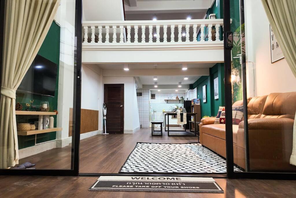 Cozy House Sathorn 11 12 Pax Free Pick Up Airport *