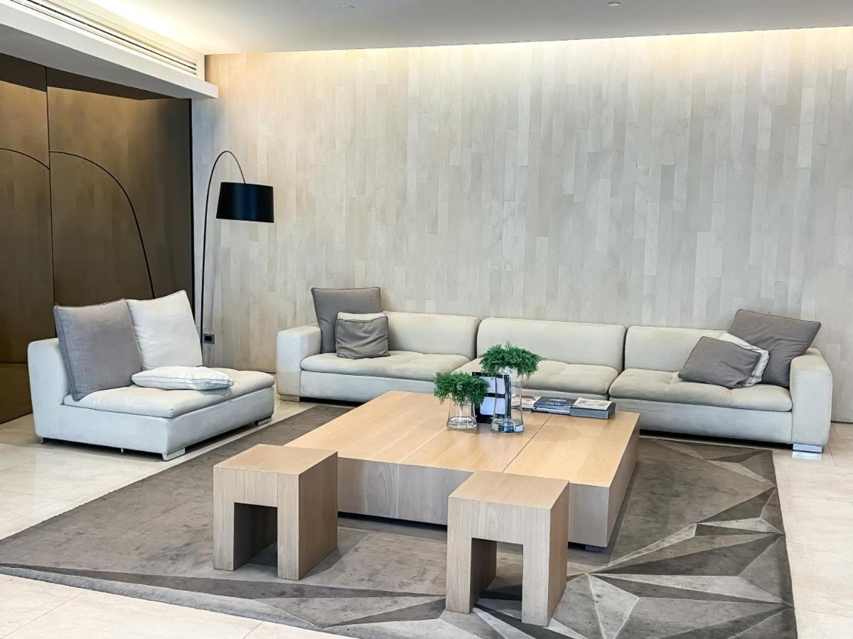 Extravagant 65 Sqm 1br - Ultra Fast Wifi - Silom *