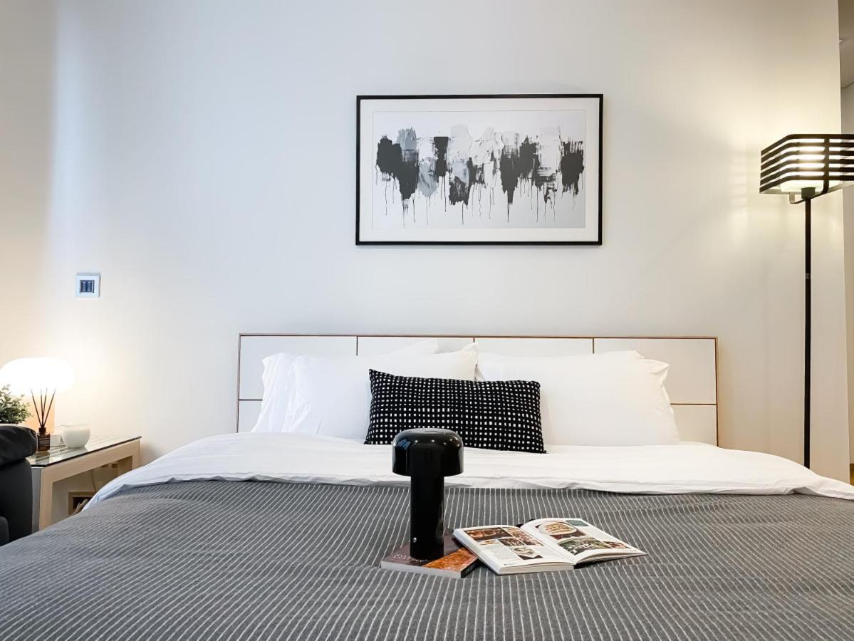 Apartment Extravagant 65 Sqm 1br - Ultra Fast Wifi - Silom Bangkok