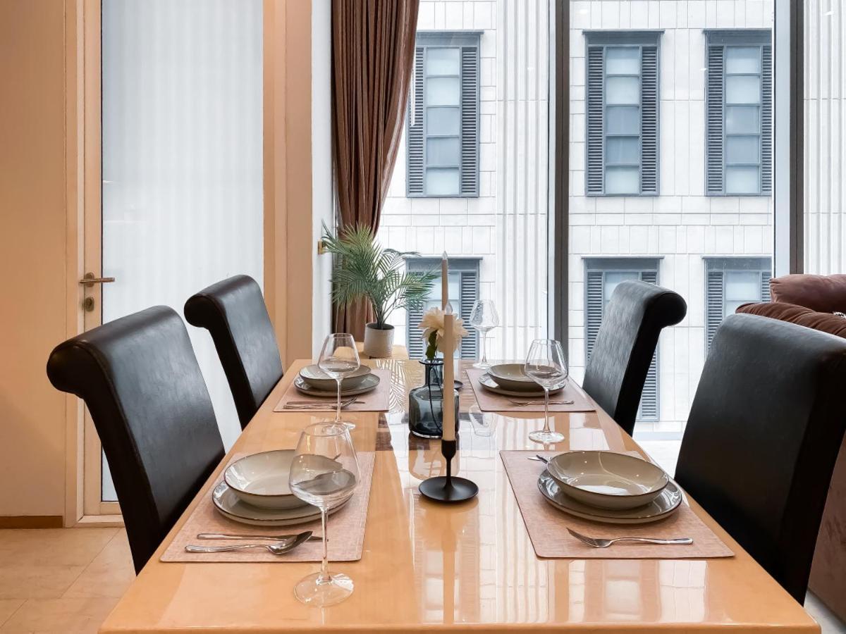 Extravagant 65 Sqm 1br - Ultra Fast Wifi - Silom Bangkok