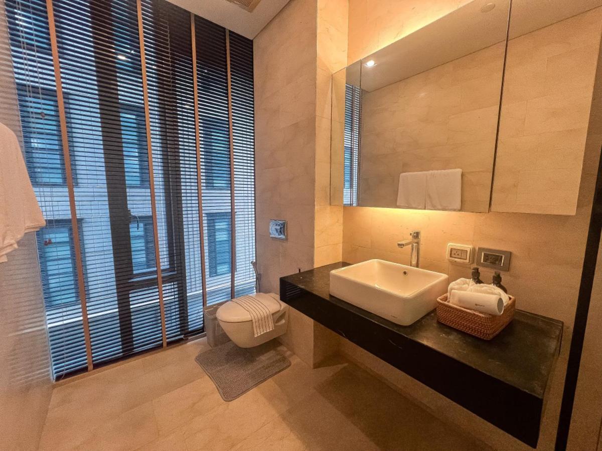 Extravagant 65 Sqm 1br - Ultra Fast Wifi - Silom Apartment Bangkok