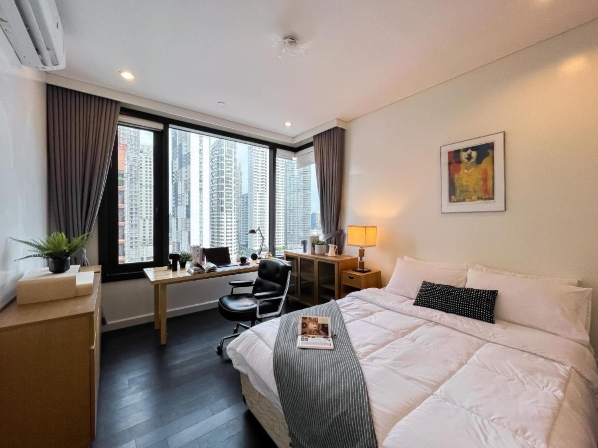 Holiday home Expansive Luxury 2br - Ultra Fast Wifi - Phrom Phong Bangkok