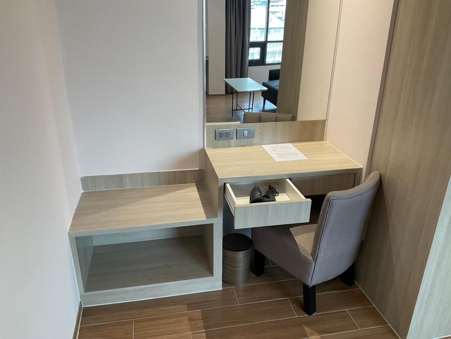 Hotel 35 Bow 4*