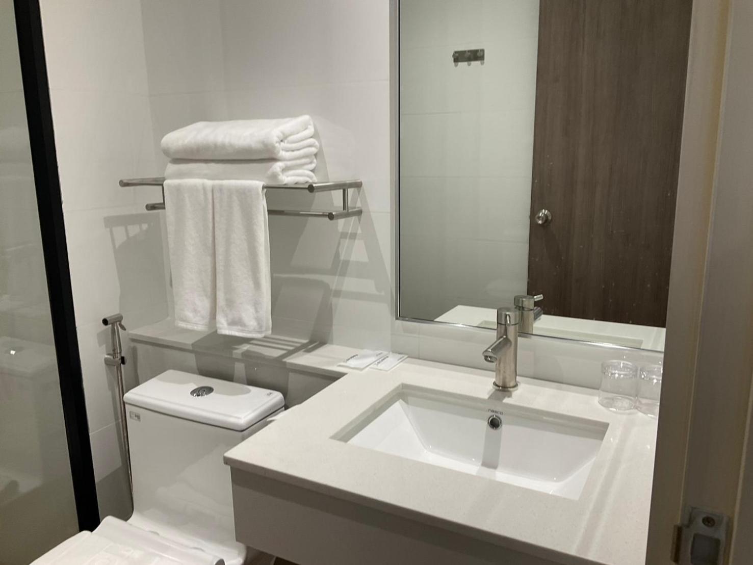 Hotel 35 Bow 4*