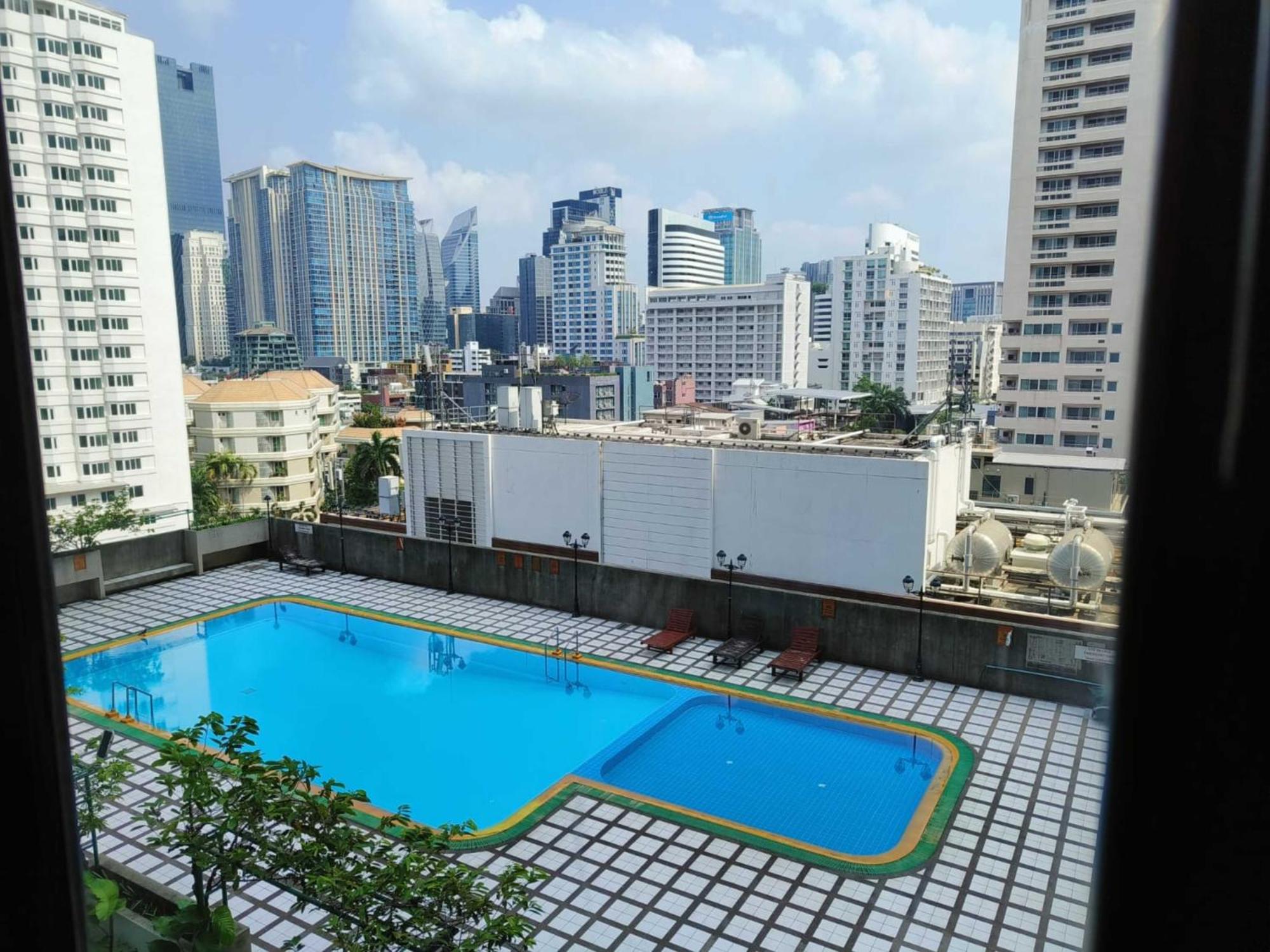 Pangsapuri Direct At Omni Complex, Nana Bangkok