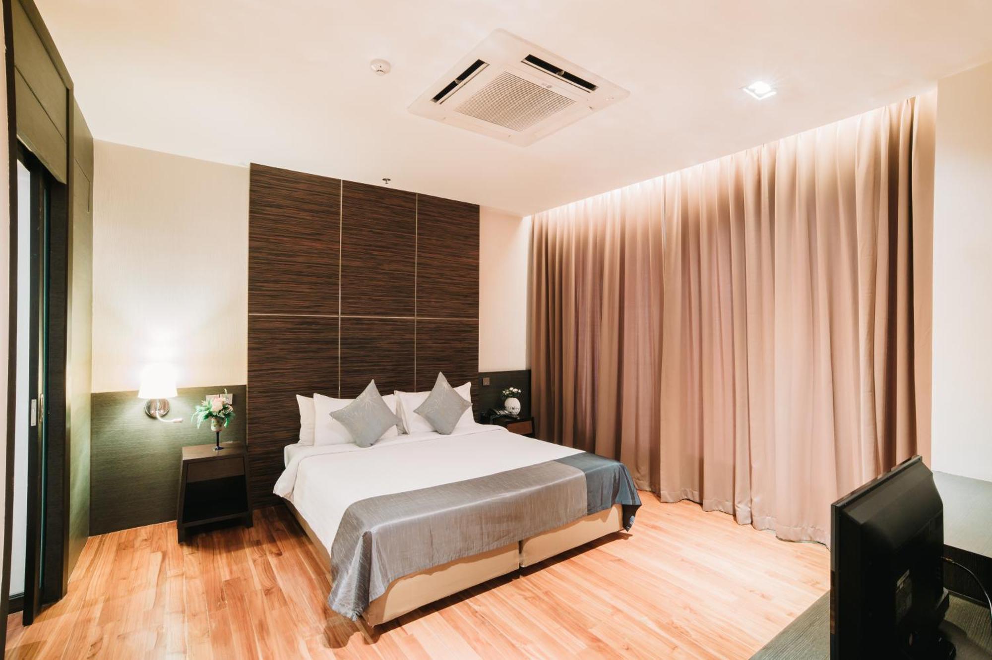 Hotel Lumen Srinakarin Bangkok