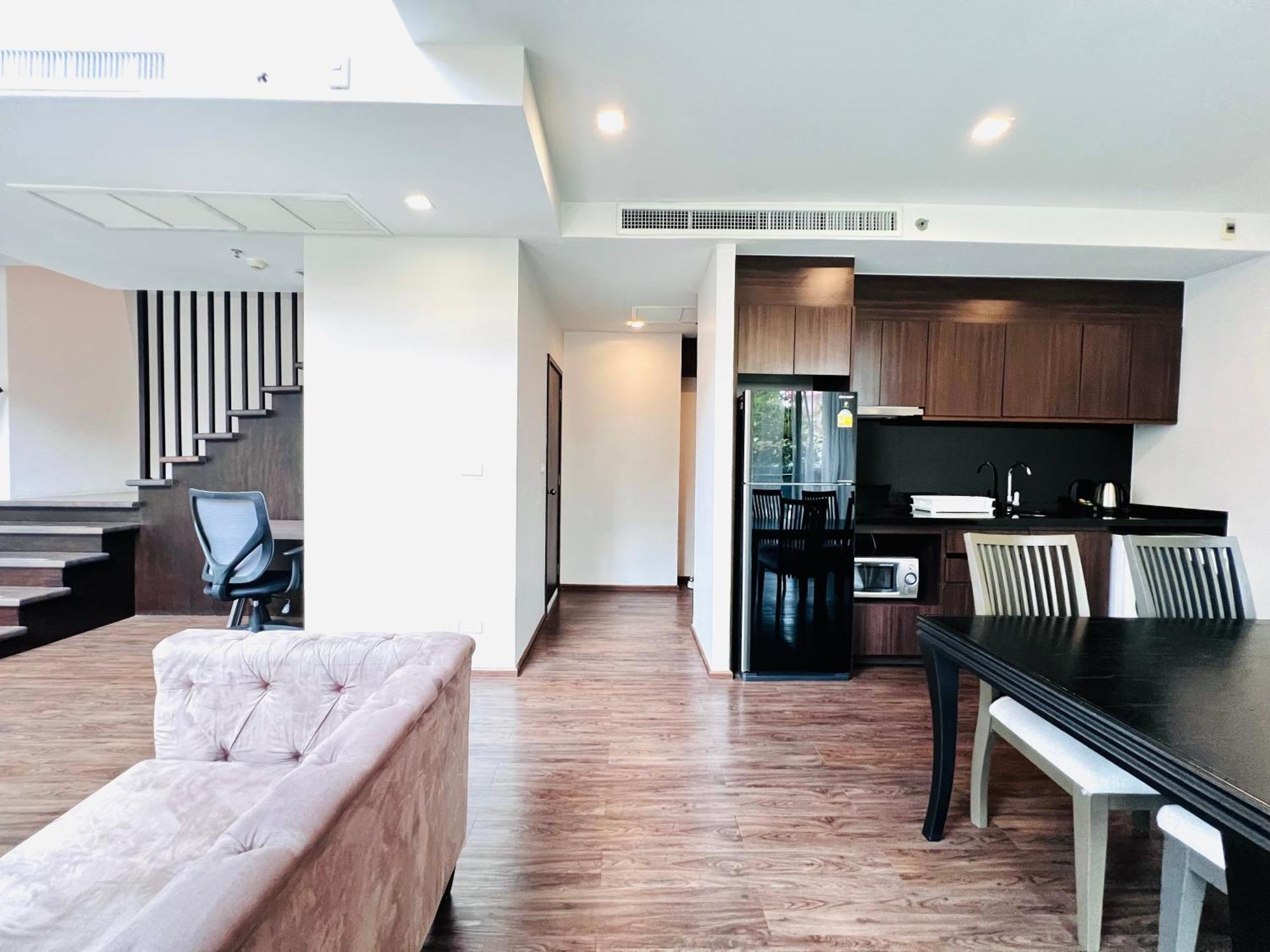 Civic Horizon & Hotel 4*