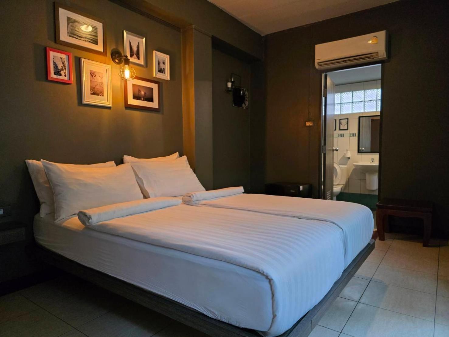 Bbhouse Rambuttri 2 Hotel
