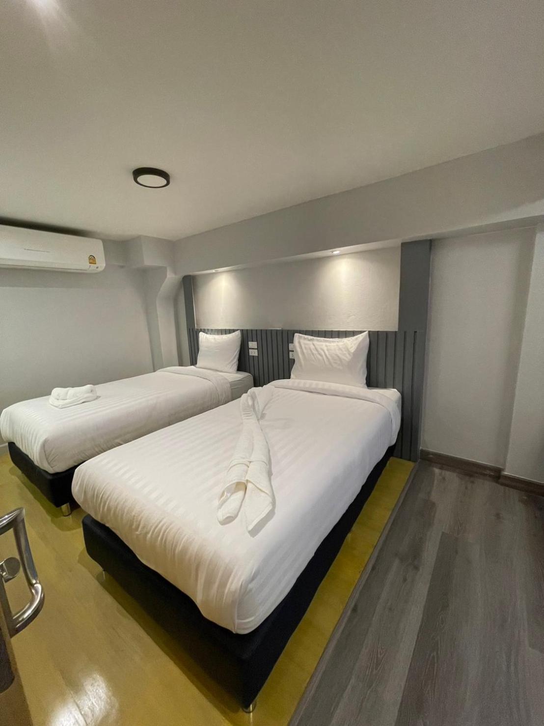 Acozyposhtel Hotel