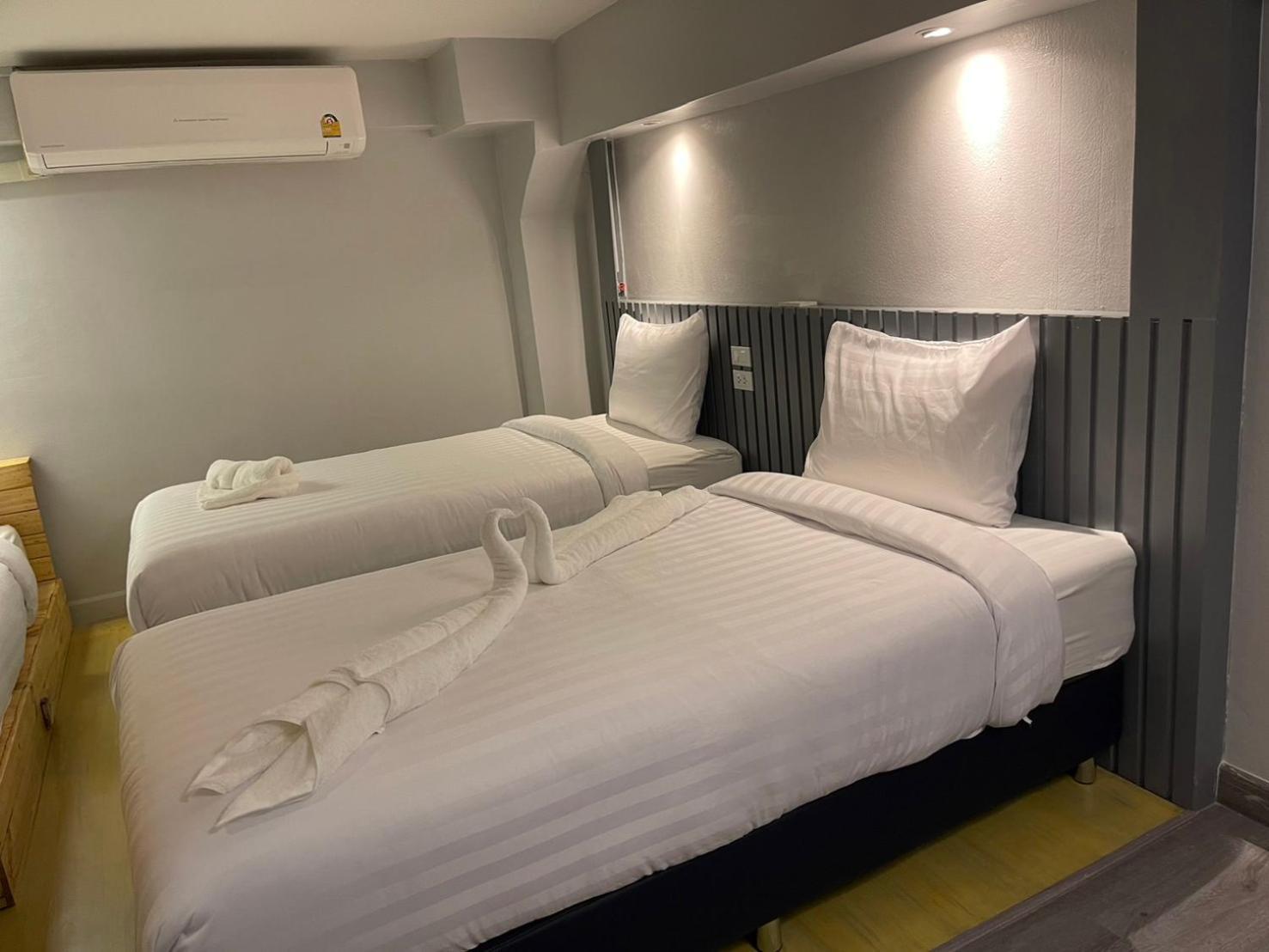 Hotel Acozyposhtel Bangkok