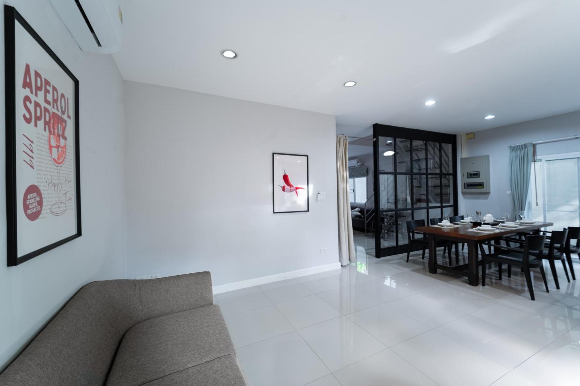 Holiday home 5 Star Spacious & Bright 4br House With Cinema *
