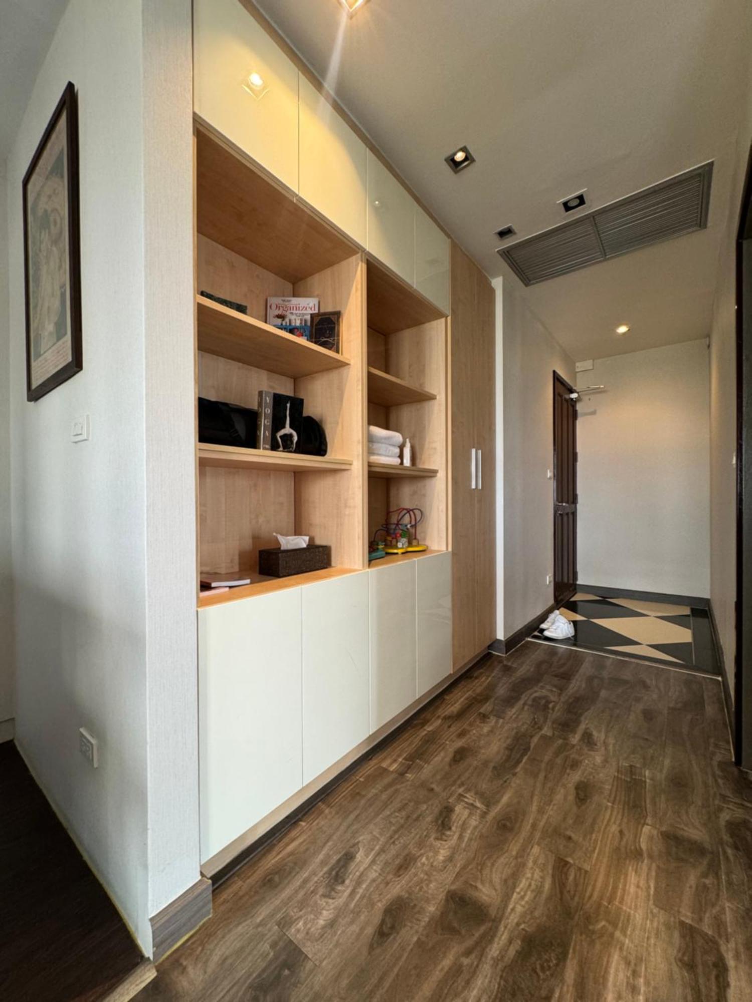 W8 Rise Lux Condo, 3 Bedroom Penthouse, Hip Bkk 5 Min From Thonglo Bts Station, Ok After The Earthquake Bangkok