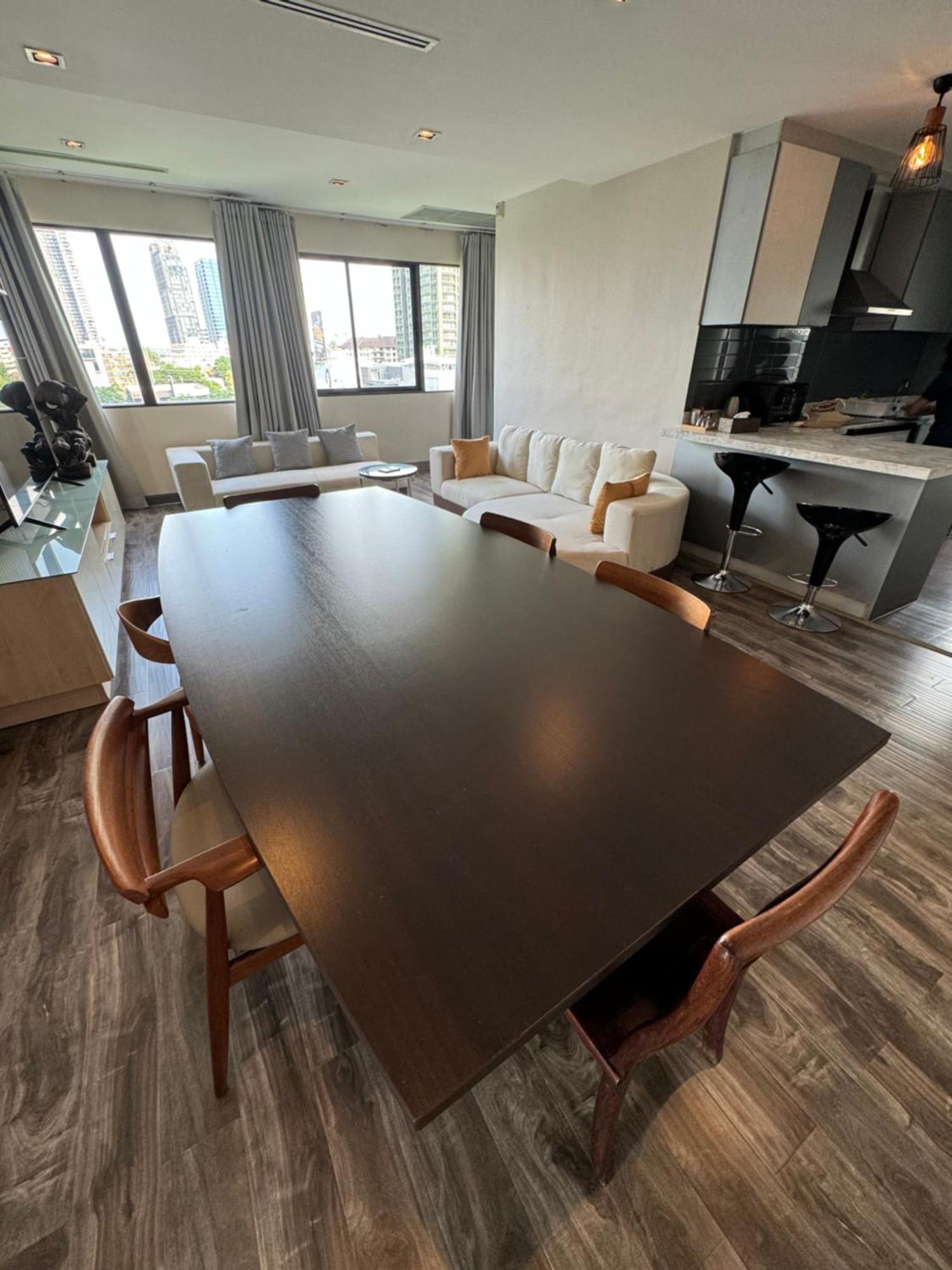 W8 Rise Lux Condo, 3 Bedroom Penthouse, Hip Bkk 5 Min From Thonglo Bts Station, Ok After The Earthquake Apartment *