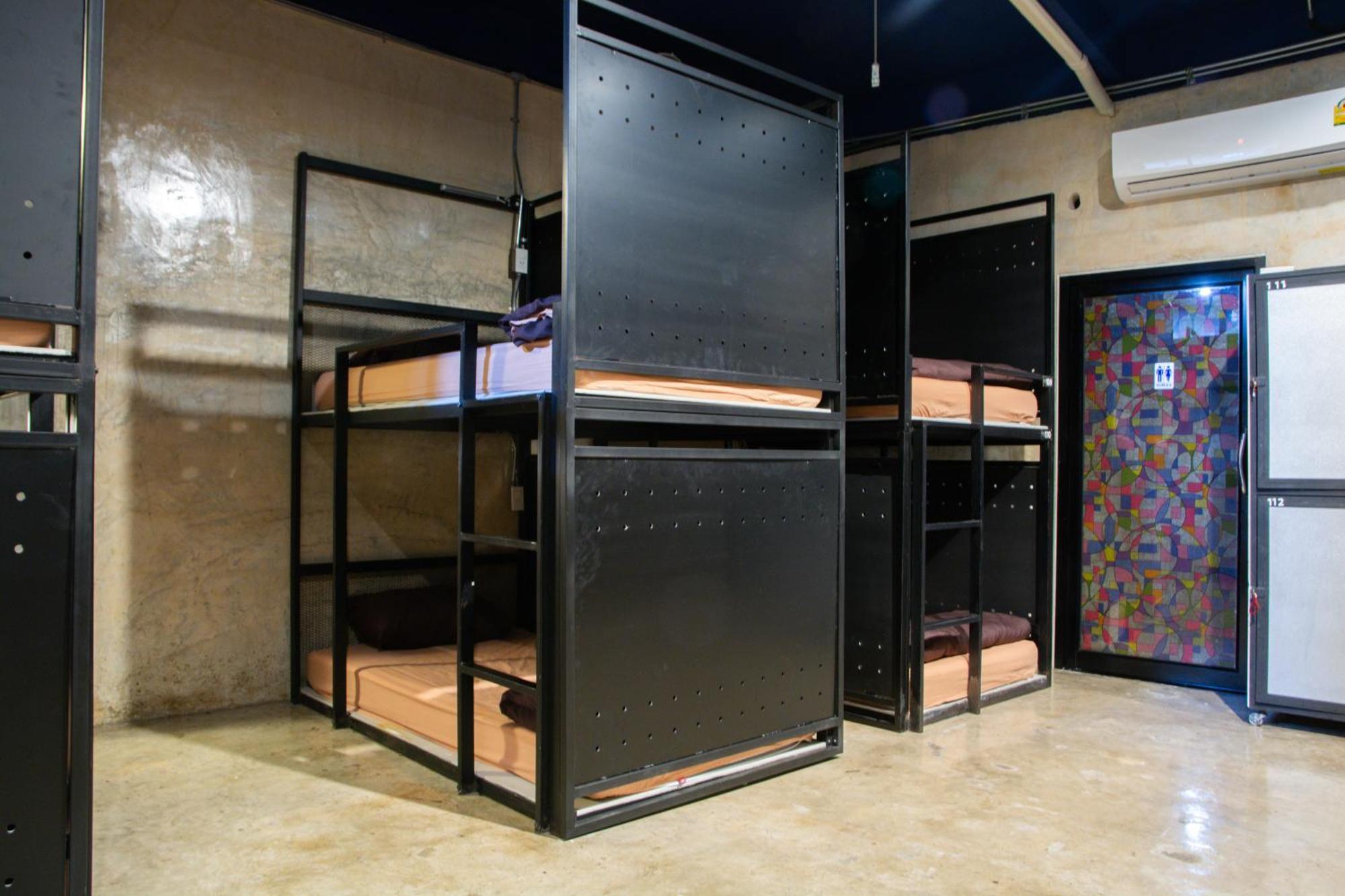 Hostel Area81 Hideout *