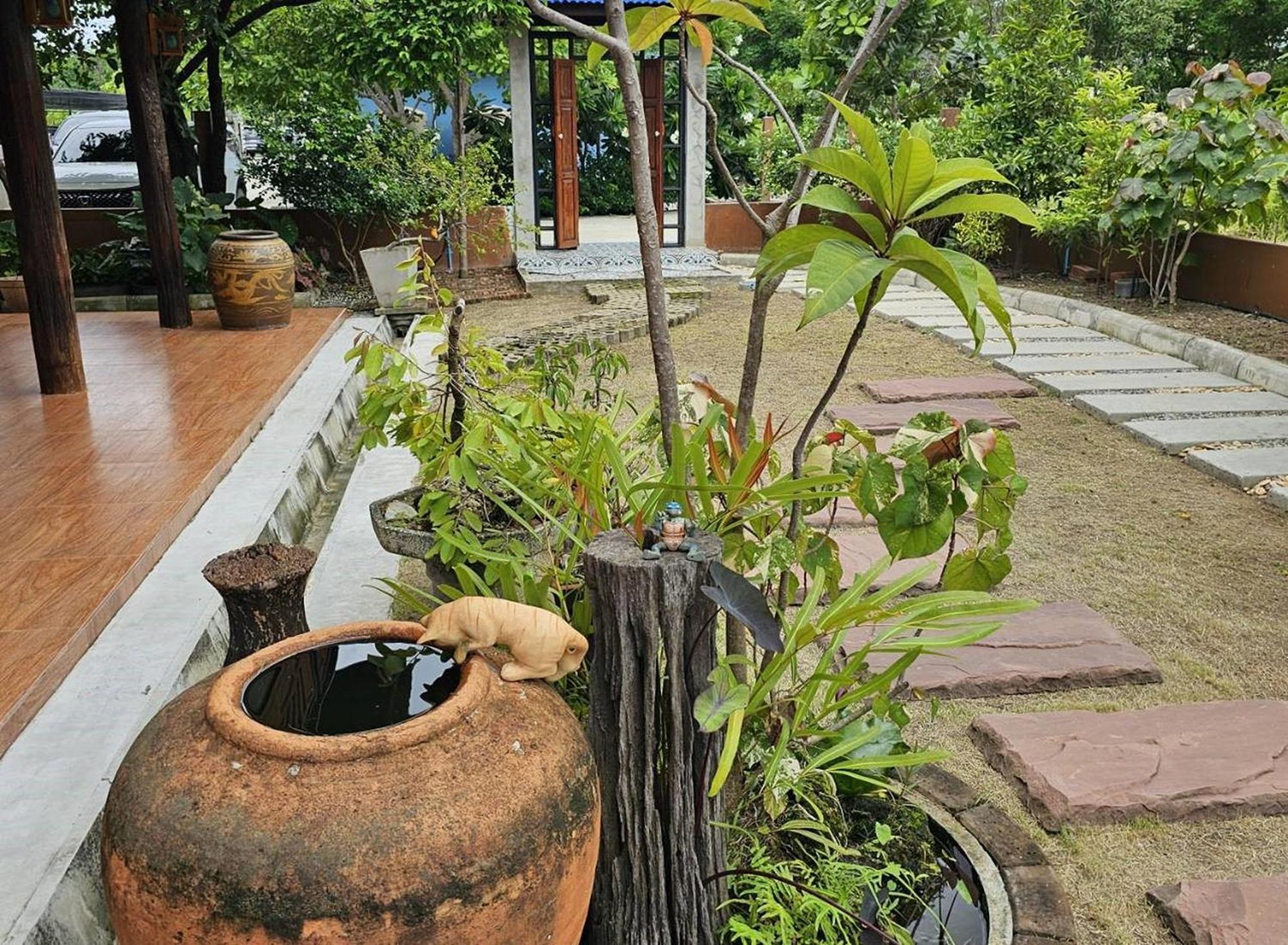 Nipatra *