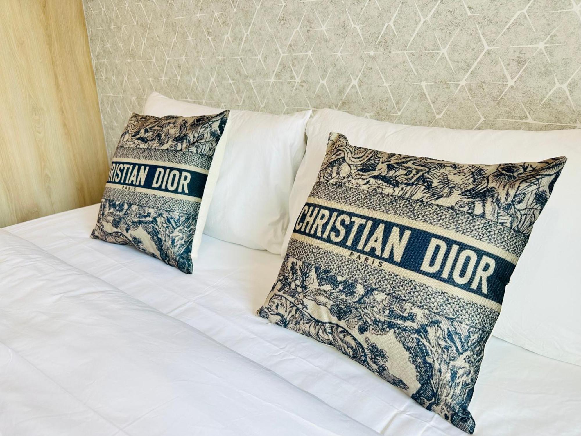 Appartement New Ekamai Thonglor Luxury Near 711, Bts, Mall Bangkok