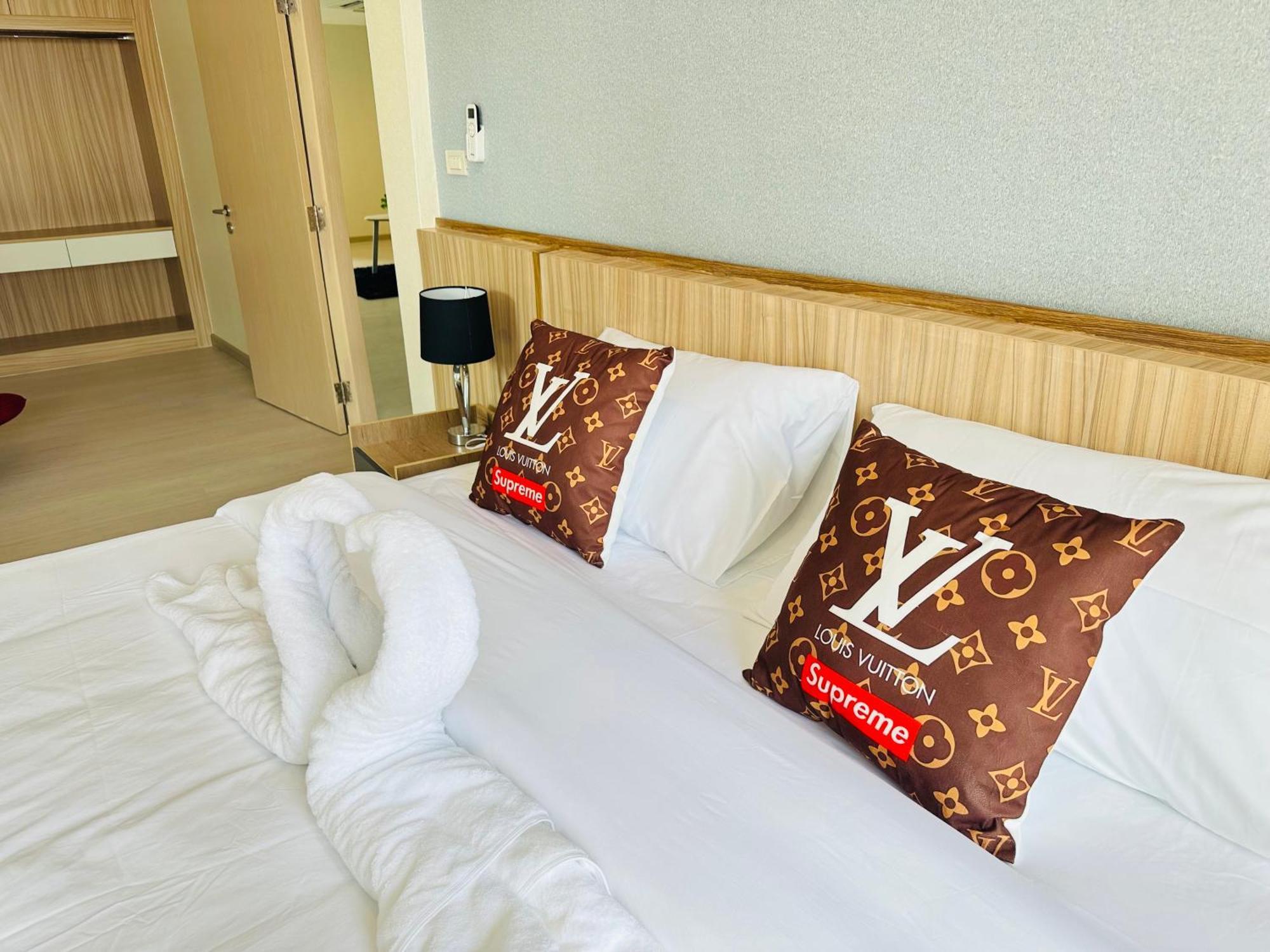 Appartement New Ekamai Thonglor Luxury Near 711, Bts, Mall Bangkok