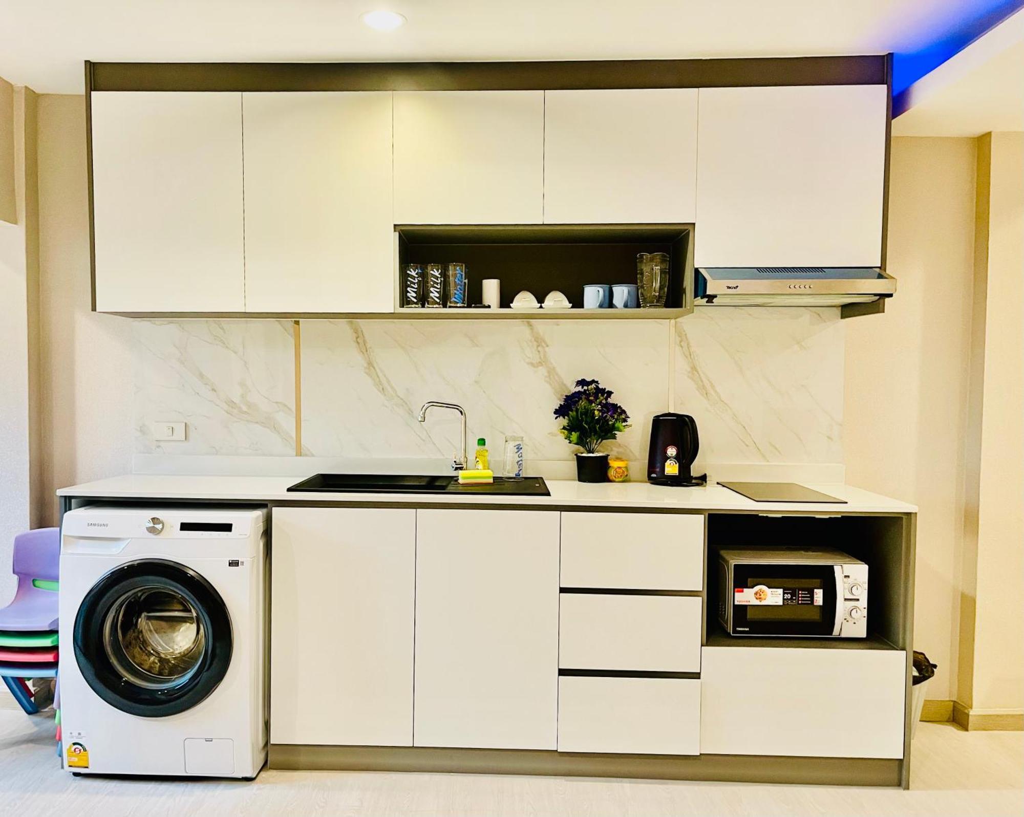 Appartement New Ekamai Thonglor Luxury Near 711, Bts, Mall Bangkok