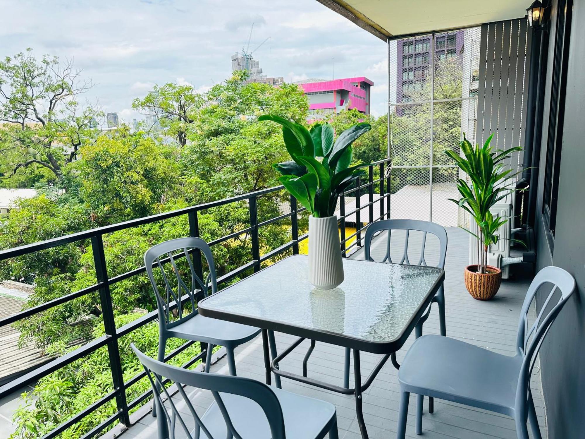 New Ekamai Thonglor Luxury Near 711, Bts, Mall Appartement