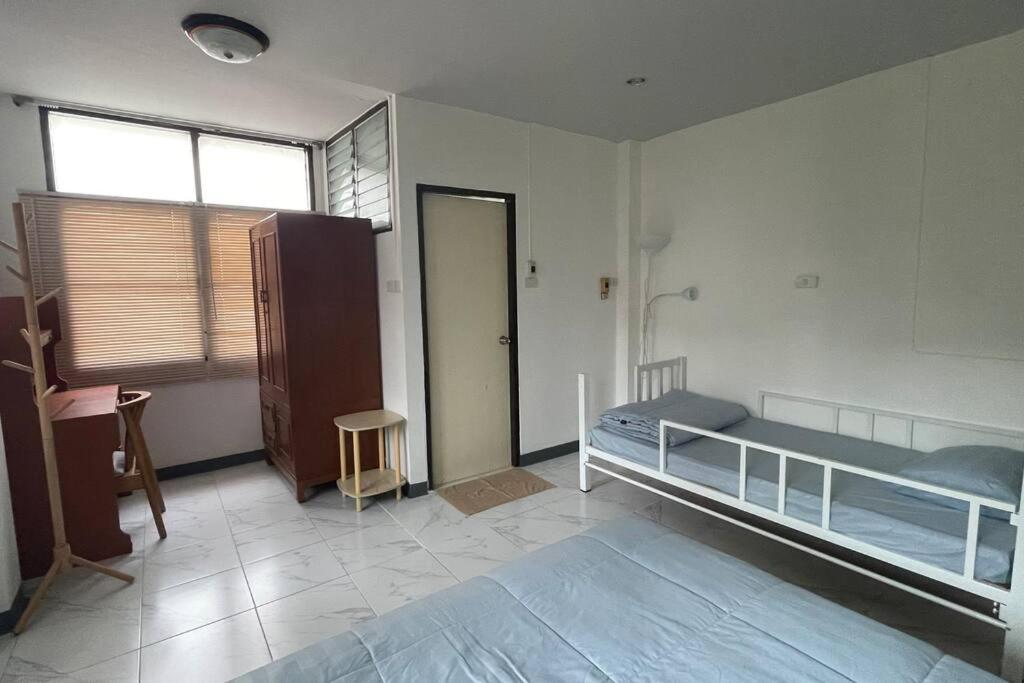 Apartment Manoo House E Bangkok