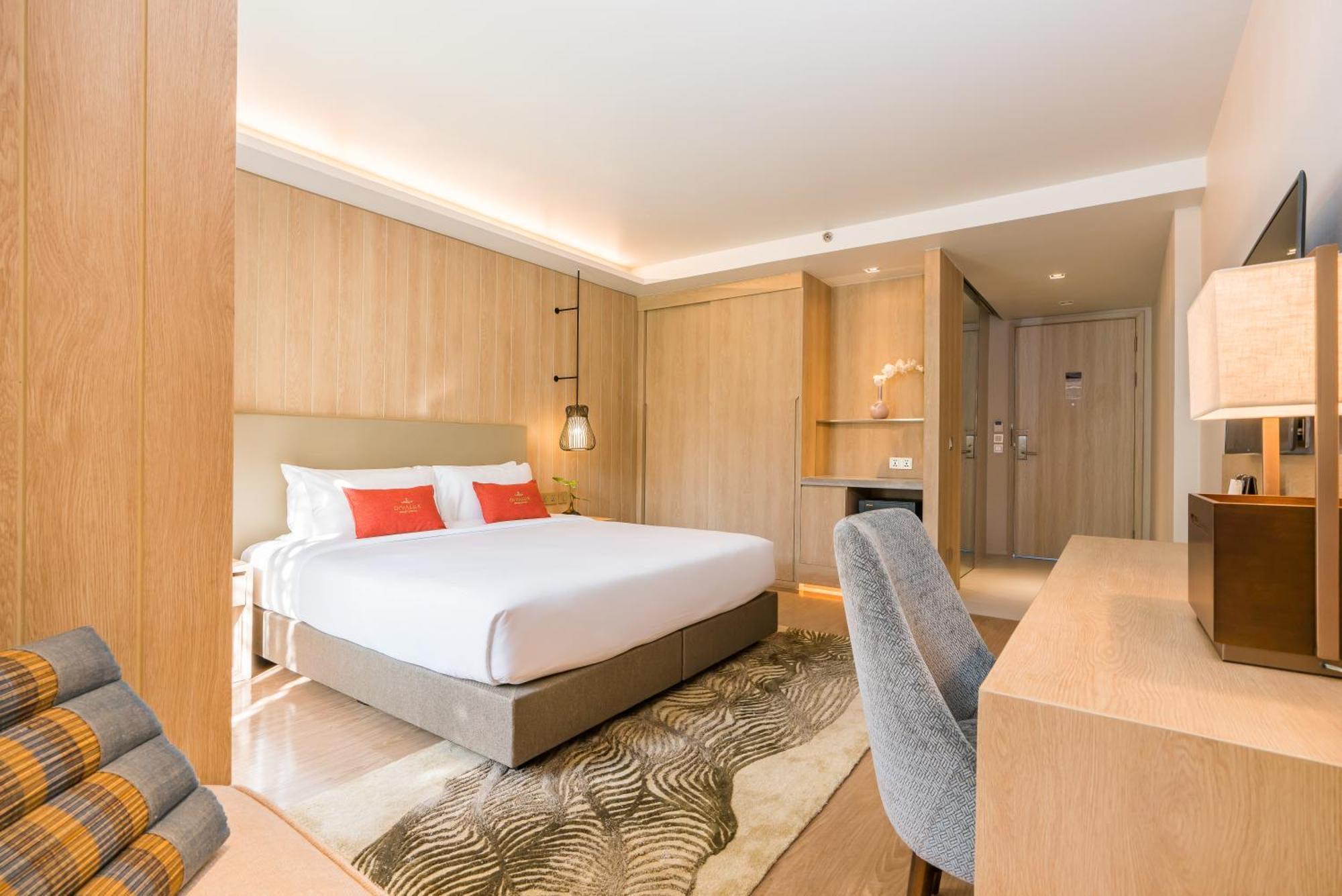 Divalux & Bangkok, Suvarnabhumi Airport-free Shuttle Hotel