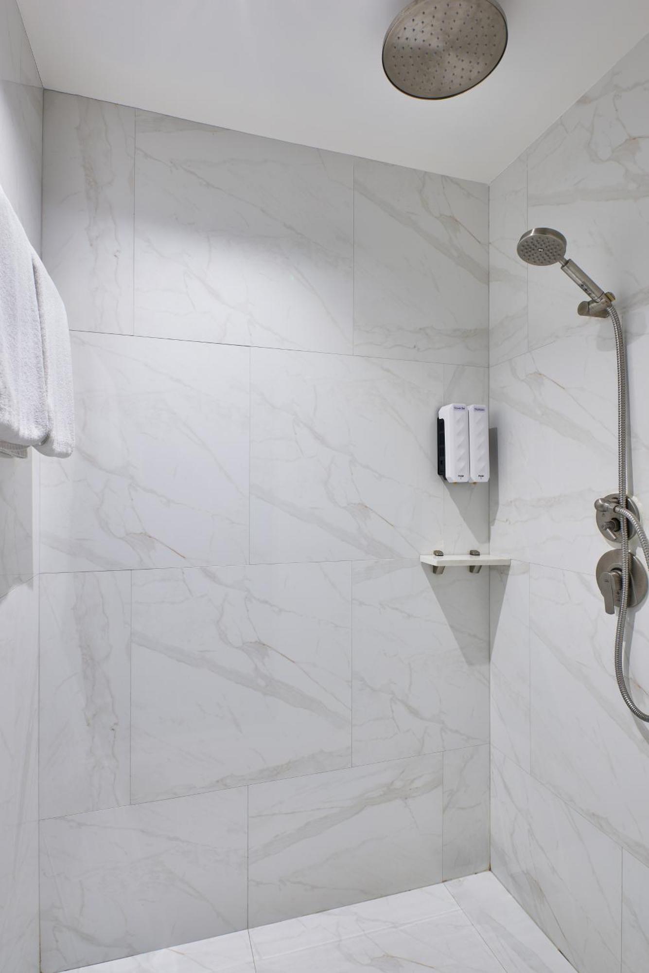 Sora Silom 4*