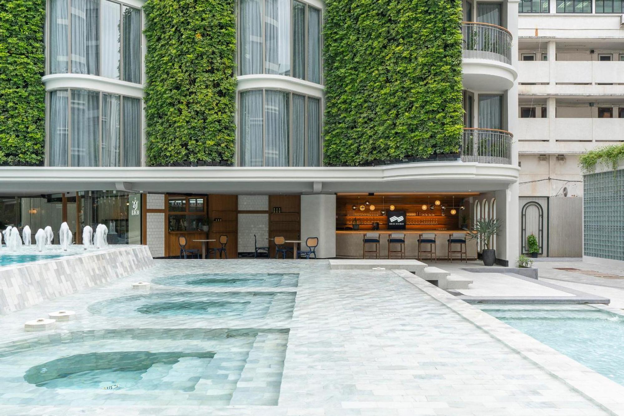 The Salil Riverside 5*