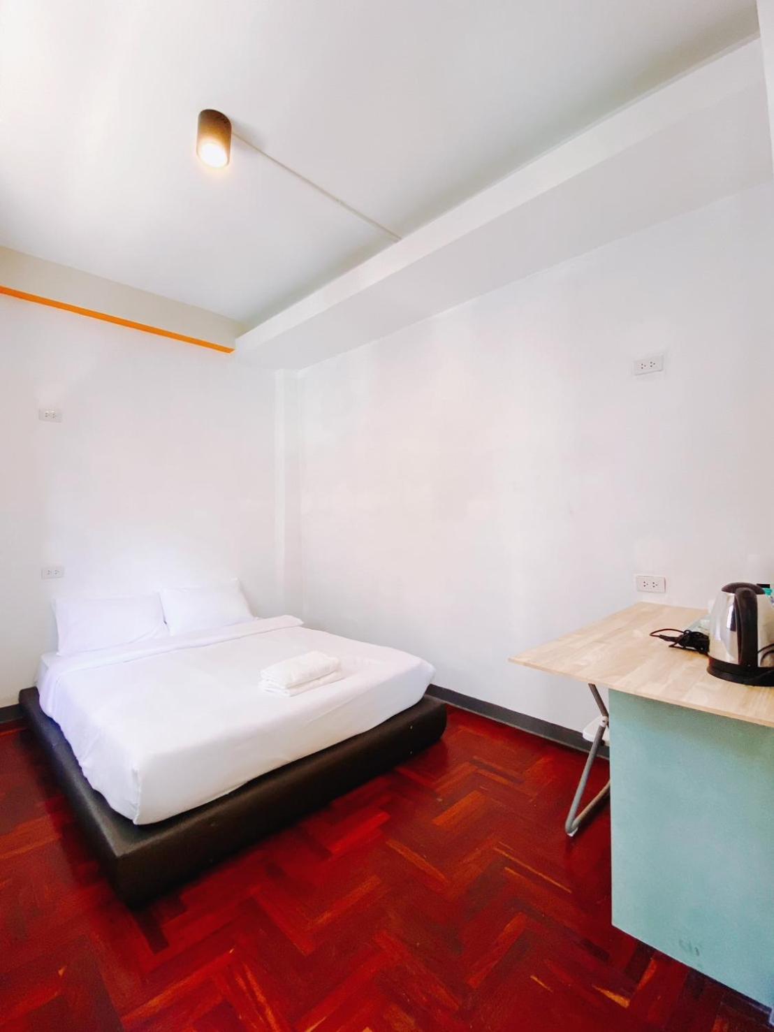 Go Bts Surasak Silom Bkk โกอินน์ บีทีเอส สถานีสุรศักดิ์ Apartamento