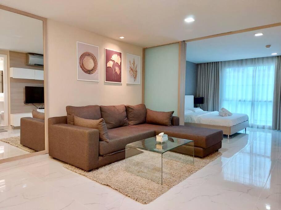 - Sukhumvit Soi 5 Bts Nana- Size 47m2 Bangkok
