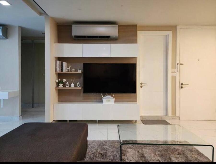 - Sukhumvit Soi 5 Bts Nana- Size 47m2 Apartment