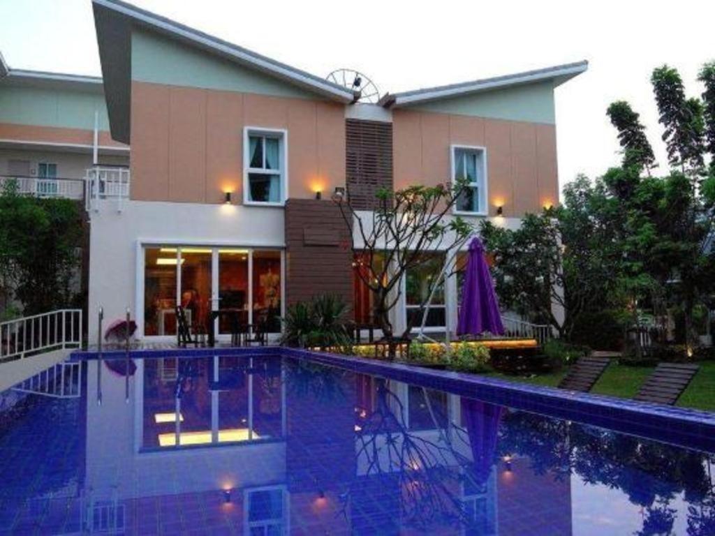Hotel U Tiny Boutique Suvarnabhumi - Sha Bangkok