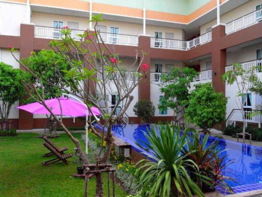 Hotel U Tiny Boutique Suvarnabhumi - Sha 4*