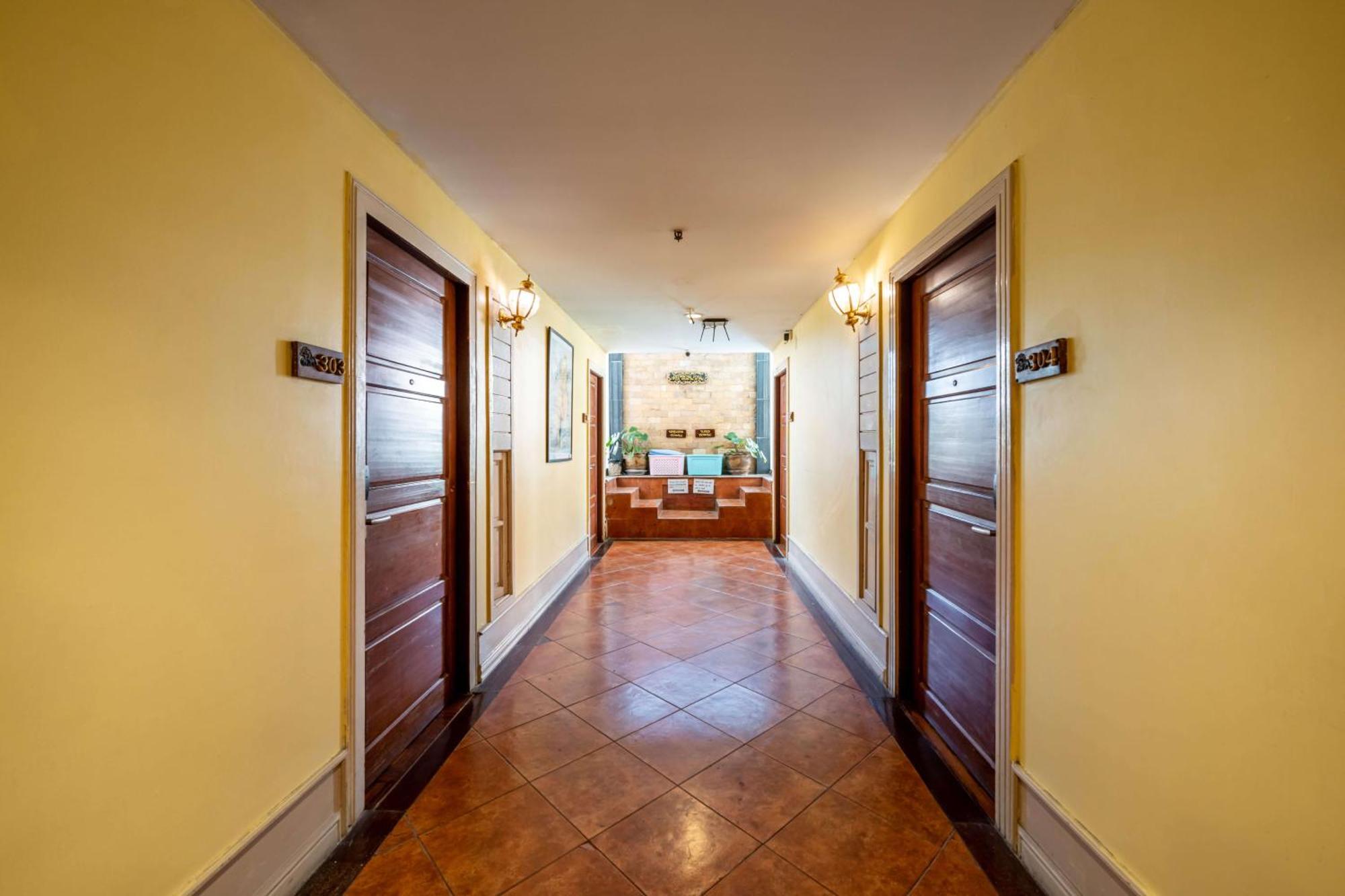 Hotel By Royal Ivory Nana Bangkok