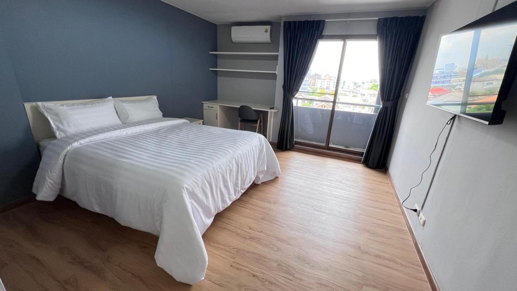 We Resident Apartment *