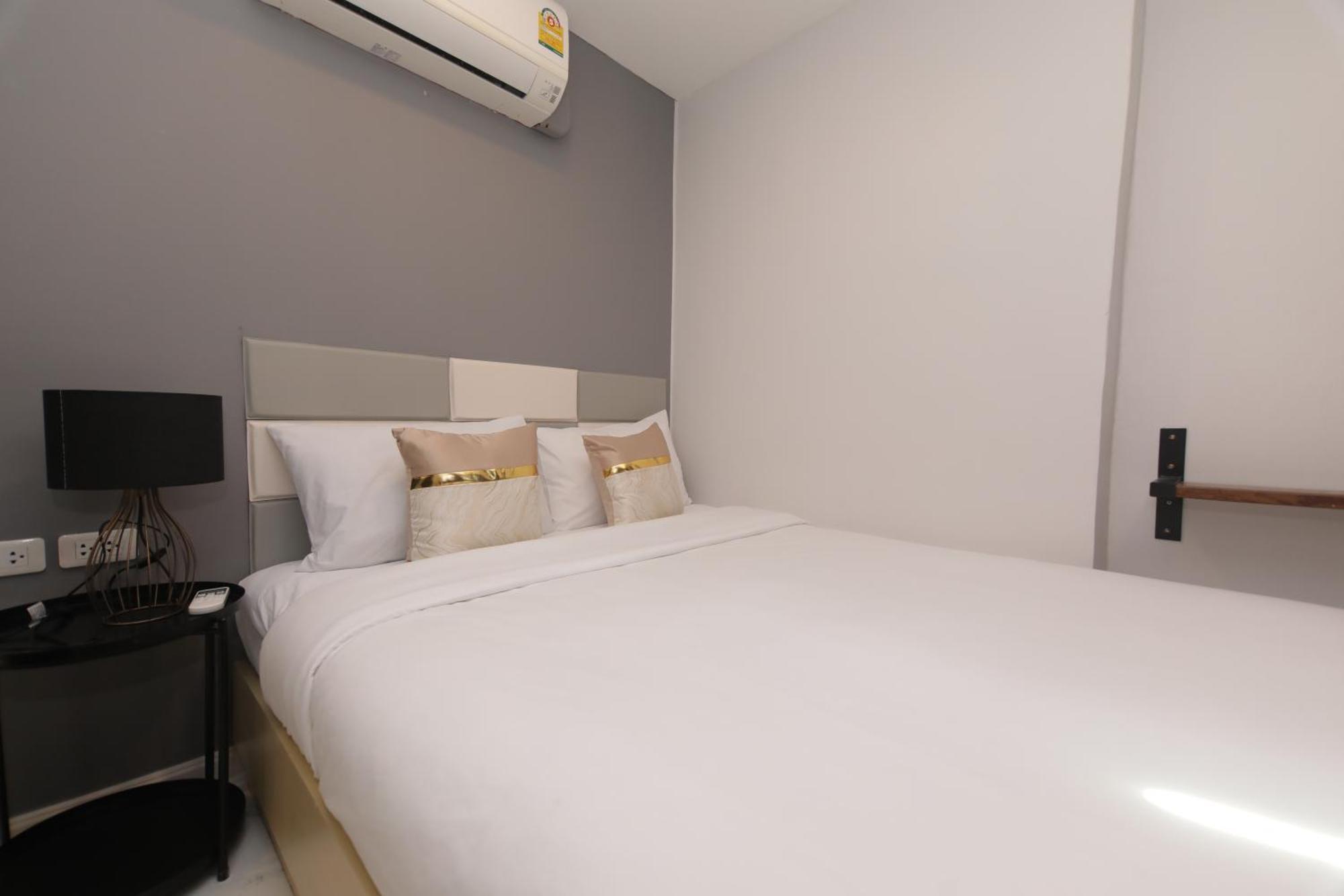 Wire Prakhanong Hotel