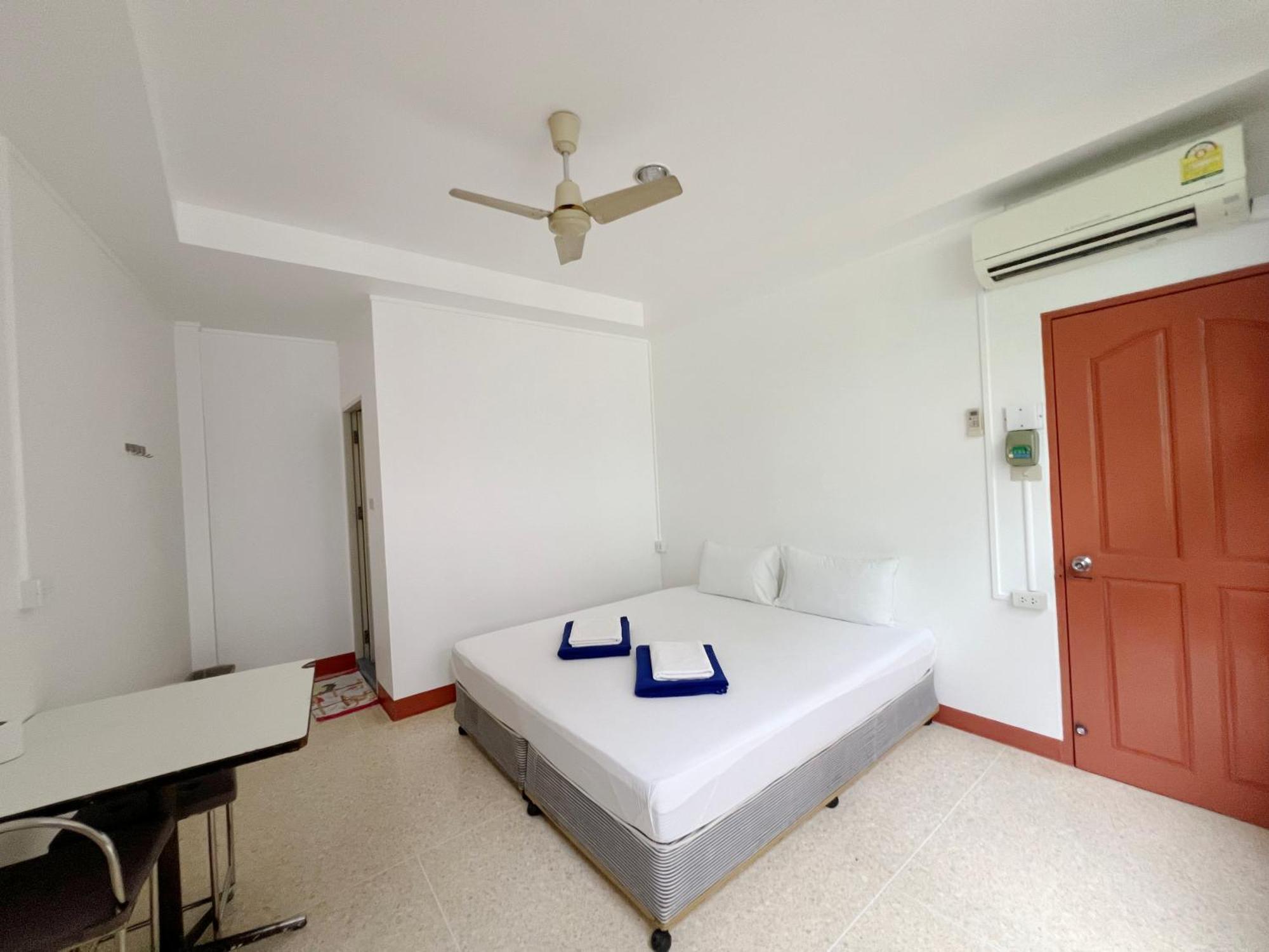 Guest house V Reserve At Merry V *