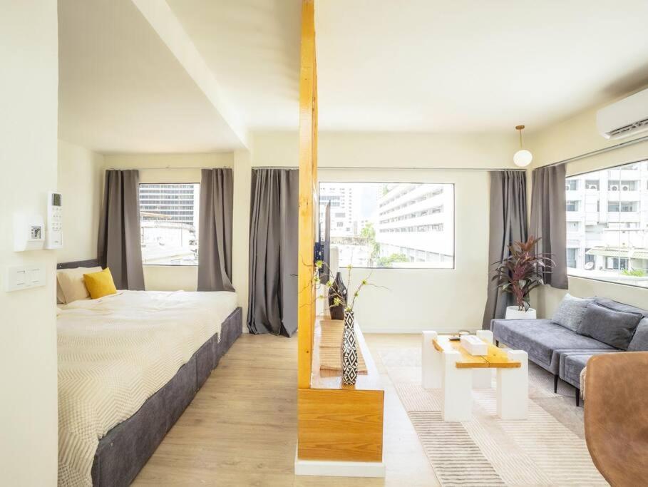Cozy For 3 Guests At Center-silom - 5b Apartment