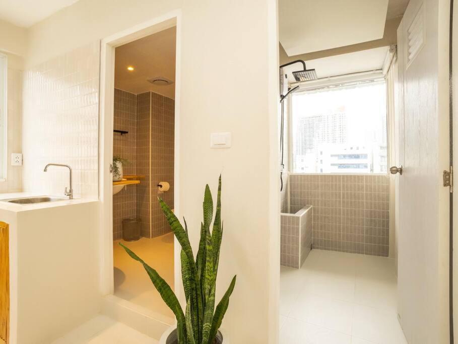 Luxurious 2-bedroom In Silom Center - 6a